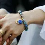Pulsera bonita y bohemia de cuentas de amatista, ónix negro o jaspe