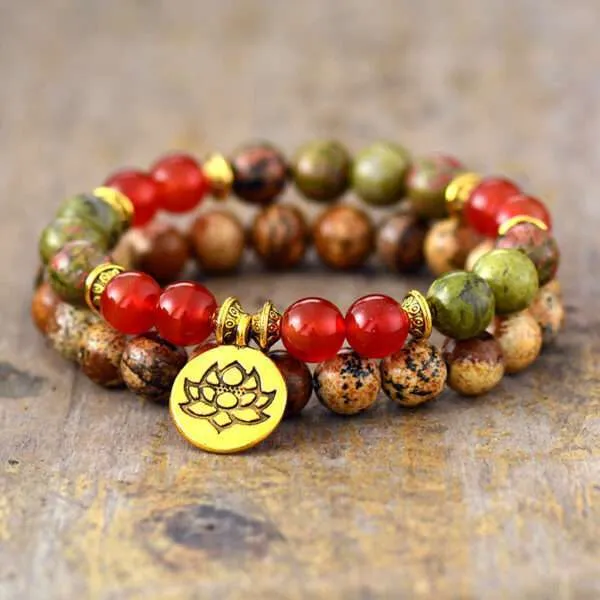 Pulsera espiritual con piedras de cornalina, unakita, jaspe y flor de loto