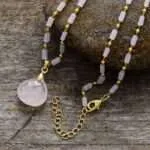 Colgante reconstituyente con piedras de cuarzo rosa, lapislázuli o aventurina