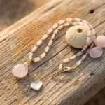 Colgante del susurro con piedras de cuarzo rosa, lapislázuli, aventurina o amazonita