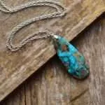 Colgante bohemio del descanso y la vitalidad con piedra de turquesa