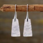 Pendientes bohemios de las 5 gemas naturales del equilibrio energético