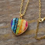 Colgante en forma de corazón del bienestar de los 7 chakras