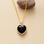 Collar del amor fructífero en forma de corazón con amatista, lapislázuli u ónix negro