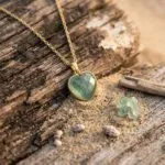 Collar del Amor Fructífero — Corazón de Piedra Natural