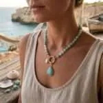 Collar del camino fundamental con piedras semipreciosas