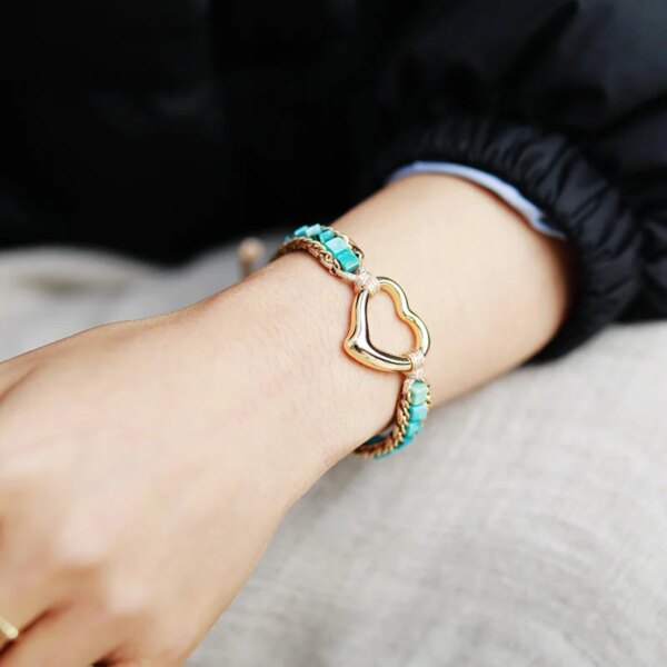 Pulsera delicada del corazón bravo con piedritas de jaspe