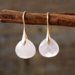 Pendientes de la clara percepción con 4 piedras naturales facetadas