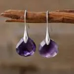Pendientes de la clara percepción con 6 piedras naturales facetadas