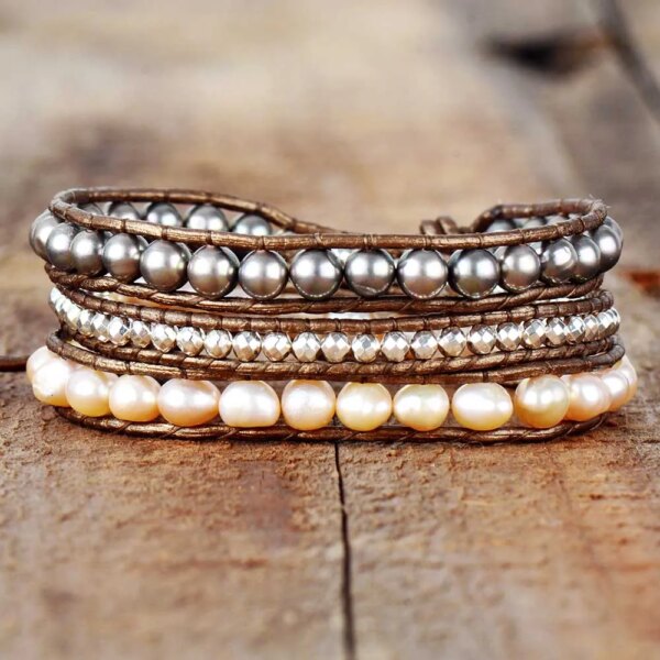 Pulsera elegante del vaivén de las olas con perlas de agua dulce y hematita