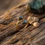 Anillo Boho de los Pensamientos Luminosos con Labradorita