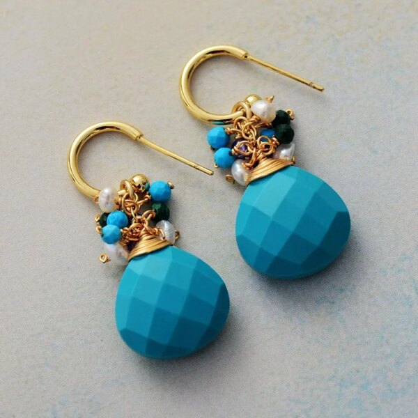 Pendientes boho del resplandor elemental con turquesa u ópalo