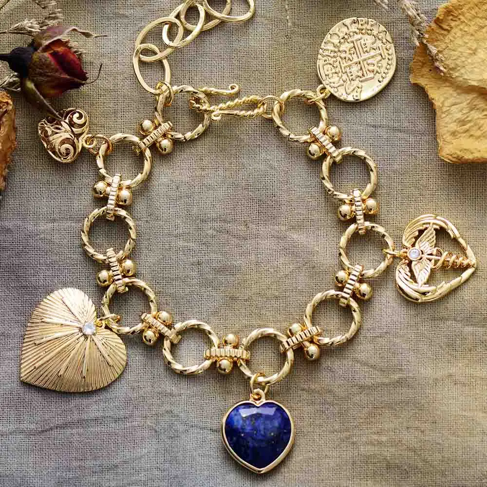 Pulsera con 4 corazones de mi aprendizaje constante con lapislázuli Pulsera con 4 corazones de mi aprendizaje constante con lapislázuli