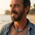 Collar bohemio para hombre con piedras naturales de turquesa en bruto
