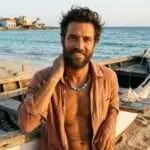 Collar bohemio para hombre con piedras naturales de turquesa en bruto