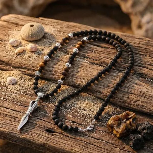 Collar para hombre con phurba de acero inoxidable y cuentas de ojo de tigre