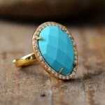 Anillo de la fuerte lealtad con turquesa estabilizada y circonita