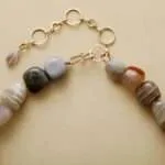 Collar de la lucha contra el estado de fatiga con piedras de ágata de Botswana