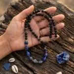 Collar boho unisex con gemas de ojo de tigre, amatista o lapislázuli