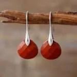 Pendientes de la clara percepción con 10 piedras naturales facetadas