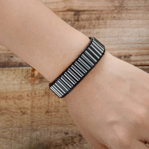 Pulsera para hombre del instinto de la supervivencia con hematita