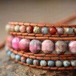 Pulsera del estímulo de la fertilidad con piedras de rodonita y jaspe