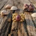 Anillo boho ajustable de las 4 gemas de la reconexión interior
