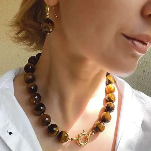 Conjunto espiritual de collar y pendientes con cuentas de piedras naturales