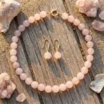 Conjunto espiritual de collar y pendientes con cuentas de piedras naturales