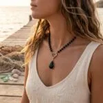 Collar de la energía protectora con piedras ojo de tigre, ónix o cuarzo fresa