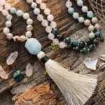 Collar Japa Mala 108 con turquesa africana, amazonita, shoushan y cuarzo cristal