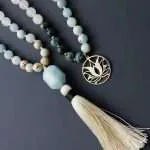 Collar Japa Mala 108 con turquesa africana, amazonita, shoushan y cuarzo cristal