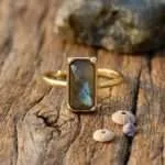 Anillos de la Esencia Bohemia con Piedras Naturales