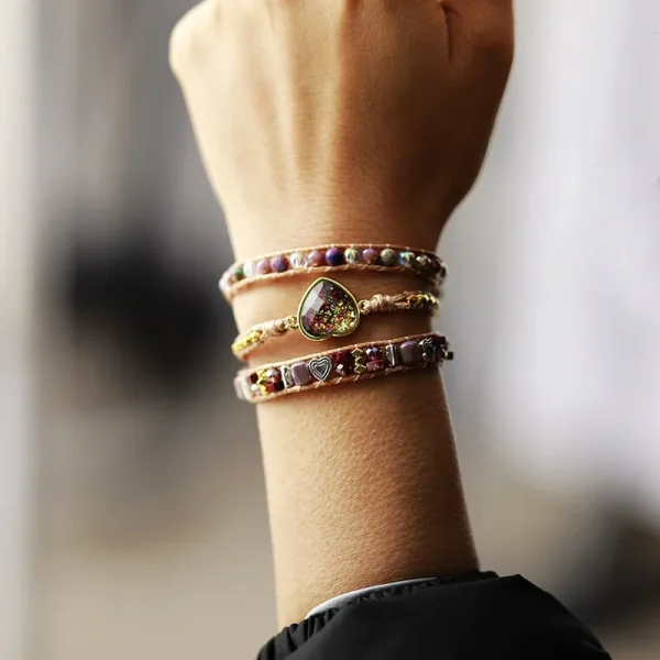 Pulsera vegana de la misticidad con ópalo y gemas semipreciosas