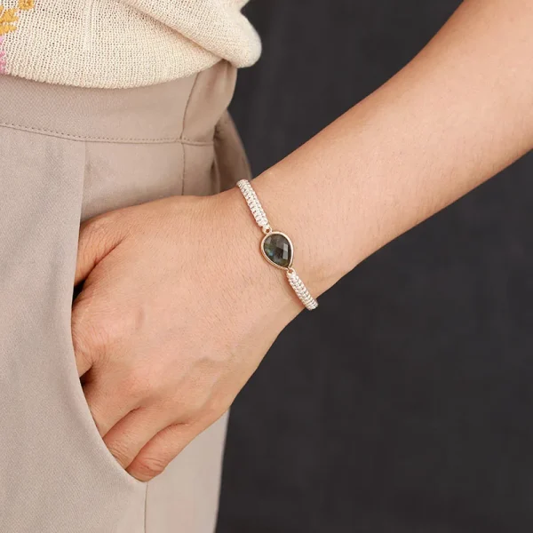 Pulsera Minimalista de la Esencia Sutil con Piedra Lunar o Labradorita