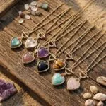 Collar boho de Mi Corazón Loco, con corazón de Piedra Natural