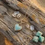 Collar boho de Mi Corazón Loco, con corazón de Piedra Natural