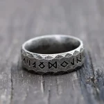 Anillo Vikingo 'Elder Futhark' de Acero Inoxidable con 24 Runas Nórdicas para Hombre