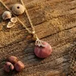 Collares boho de la clara percepción con piedras naturales facetadas