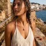 Collares boho de la clara percepción con piedras naturales facetadas