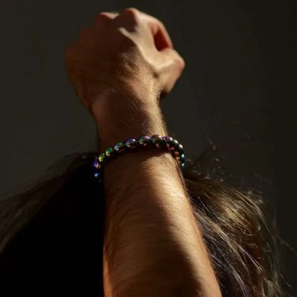 Pulsera Aurora – Con Piedras Naturales de Hematita Arcoíris