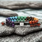 Pulsera 7 Chakras con Dije OM – Armoniza tu Energía y Eleva tu Espíritu