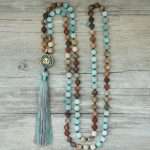 Collar Japa Mala OM de Amazonita y Jaspe Picasso – 108 cuentas de Meditación y Equilibrio Interior