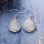 Pendientes 'Tres Lunas' – Piedras de Amazonita, Labradorita y Piedra Lunar