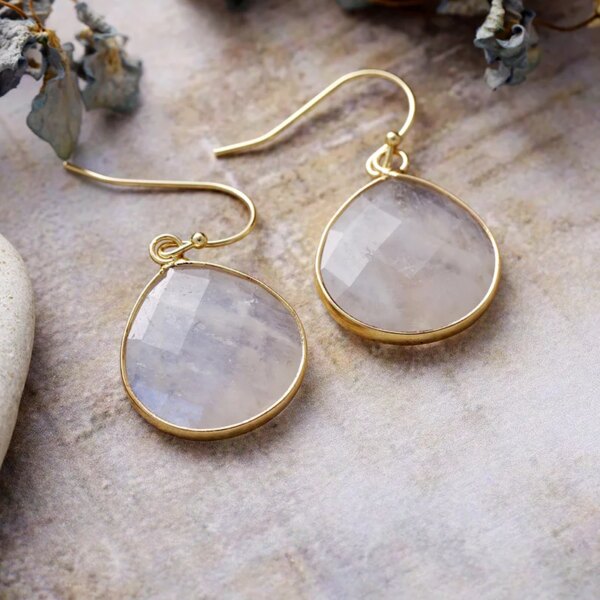 Pendientes 'Tres Lunas' – Piedras de Amazonita, Labradorita y Piedra Lunar