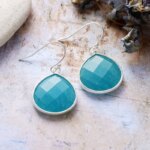 Pendientes 'Tres Lunas' – Piedras de Amazonita, Labradorita y Piedra Lunar